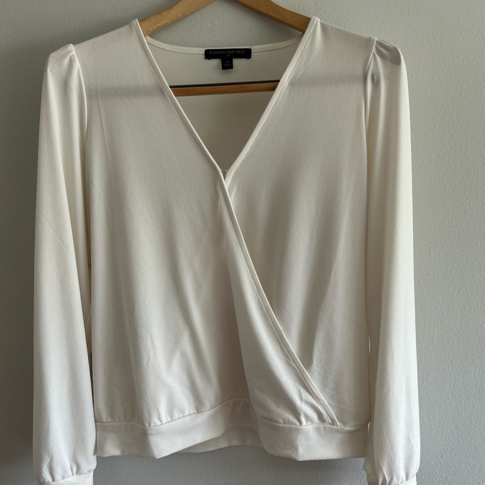 Banana Republic Women’s Elegant Cream Wrap Top Blouse NWOT